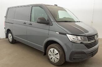 Volkswagen Transporter 2.0 TDI Automaat 110kW Airco picture 2