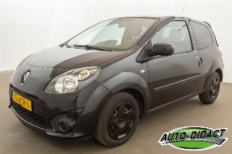 Schadeauto Renault Twingo 1.2-16V Airco Collection 2011/8