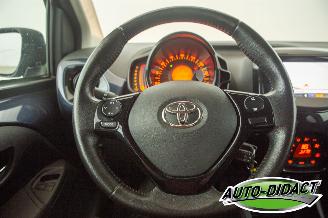 Toyota Aygo 1.0 X-Joy Navi Camera Clima VVT-i picture 5