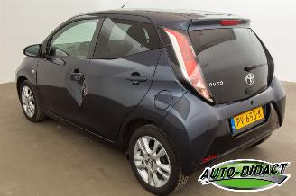 Toyota Aygo 1.0 X-Joy Navi Camera Clima VVT-i picture 3