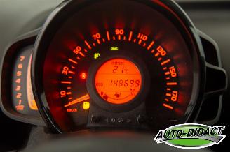 Toyota Aygo 1.0 X-Joy Navi Camera Clima VVT-i picture 6