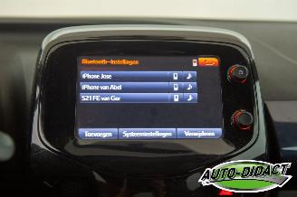 Toyota Aygo 1.0 X-Joy Navi Camera Clima VVT-i picture 9