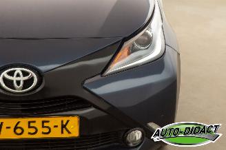 Toyota Aygo 1.0 X-Joy Navi Camera Clima VVT-i picture 30
