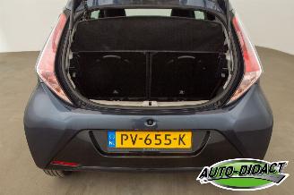 Toyota Aygo 1.0 X-Joy Navi Camera Clima VVT-i picture 34