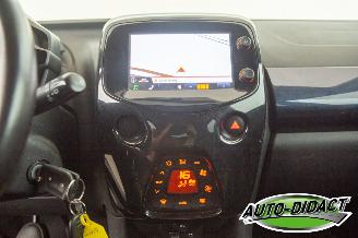 Toyota Aygo 1.0 X-Joy Navi Camera Clima VVT-i picture 11