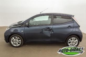 Toyota Aygo 1.0 X-Joy Navi Camera Clima VVT-i picture 35