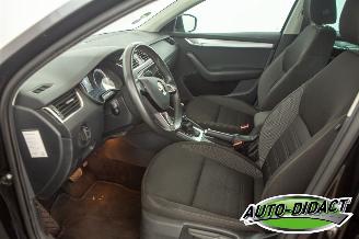 Skoda Octavia 1.5 TSI Automaat Clima Navi picture 23