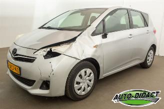 Voiture accidenté Toyota Verso S 1.3 VVT-i  Automaat Camera Clima Aspiration 2013/10