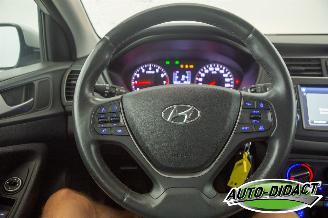 Hyundai I-20 1.2 Airco Navi Camera Hagelschade picture 5