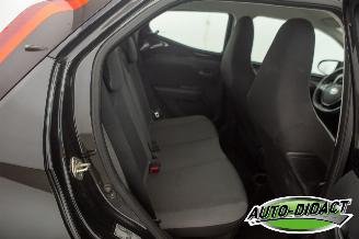 Toyota Aygo 1.0 VVT-i 69.877 km NAP Camera Clima X-Play picture 21