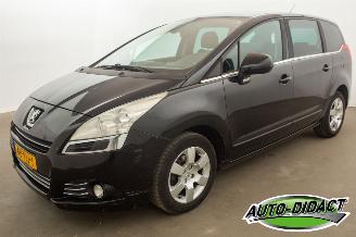 skadebil auto Peugeot 5008 1.6 VTi 7p. Navi Clima Blue Lease 2011/2