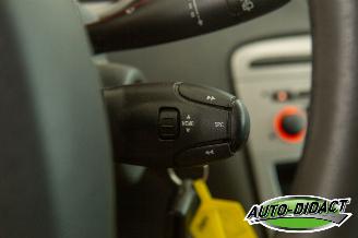 Peugeot 308 1.6 VTi Clima XS picture 18