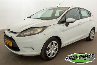 krockskadad bil auto Ford Fiesta 1.25 Airco Trend 2012/1
