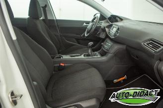 Peugeot 308 1.2 VTi Airco Blue Lease picture 15