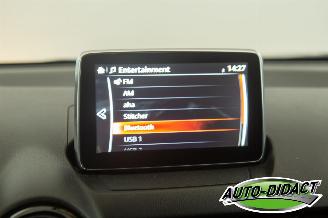 Mazda 2 1.5 Skyactive Navi Airco picture 8