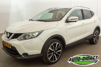 Auto incidentate Nissan Qashqai 1.6 Tekna Pano Leder Camera Navi 2017/5