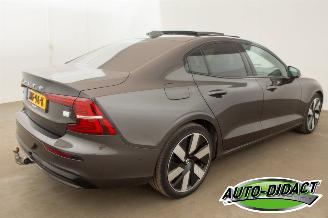 Volvo S-60 2.0 T6 AWD R-Design Pano Recharge Plug-in Hybrid picture 4