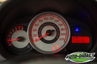 Mazda 2 1.3 TS Airco picture 6