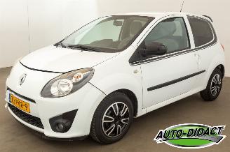 Unfallwagen Renault Twingo 1.2-16V Airco Collection 2011/2