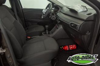 Dacia Sandero 1.0 49kW 31.432 km picture 17