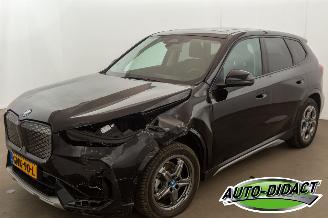 Voiture accidenté BMW iX1 eDrive20 67 kWh Navi Camera 43.936 km NAP 2024/10