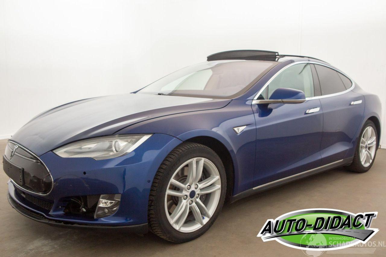 Tesla Model S 85D 386kW 4WD Pano Navi Camera Leder