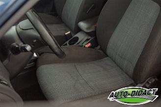 Kia Cee d 1.4 CVVT Navi Airco picture 19