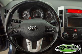 Kia Cee d 1.4 CVVT Navi Airco picture 5