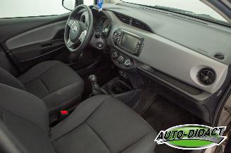 Toyota Yaris 1.5 82kW Airco 33.849 km picture 13