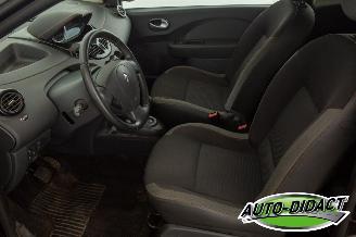 Renault Twingo 1.2 16V Automaat Airco Dynamique picture 16