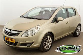 Unfallwagen Opel Corsa 1.4-16V Airco 150.160 km NAP Cosmo 2010/3