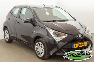 Toyota Aygo 1.0 VVT-i x-play 54.512 km Airco Camera picture 2