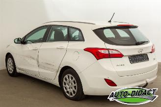 Hyundai I-30 1.4 Airco Leder picture 3