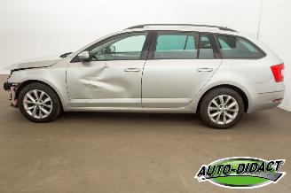 Skoda Octavia 1.6 TDI Automaat Navi Clima Ambition picture 36