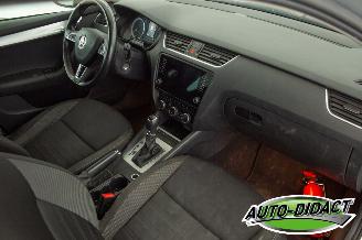 Skoda Octavia 1.6 TDI Automaat Navi Clima Ambition picture 13