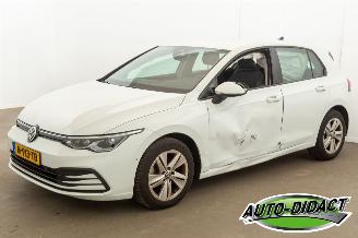 Vaurioauto  passenger cars Volkswagen Golf 2.0 TDI 85kW Digi Dash Navi Life Business 2021/12