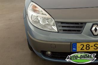 Renault Scenic 1.6-16V Pano Clima Privilege Luxe picture 35
