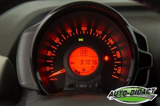 Peugeot 108 1.0 VTi Automaat 97.076 km Airco Active picture 6