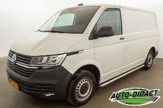 krockskadad bil bedrijf Volkswagen Transporter 2.0 TDI L1H1 Airco 106.328 km NAP 2020/12