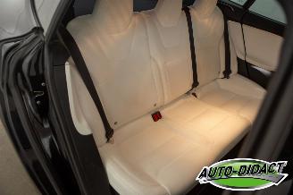 Tesla Model S 75D Base AWD 386kW Pano Leder 122.475 km picture 18