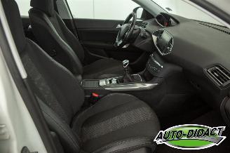 Peugeot 308 1.5 BlueHDi Navi Clima Blue Lease Executive picture 22