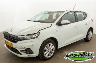 krockskadad bil auto Dacia Sandero 1.0 TCe Airco Navi 90 Comfort 2022/8