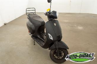 BTC  E-Felice picture 2