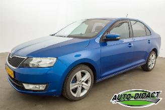 Voiture accidenté Skoda Rapid 1.6 TDI Clima Greentech Ambition 2016/12