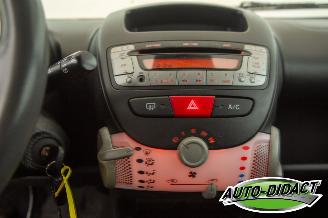 Peugeot 107 1.0 Airco Active picture 8