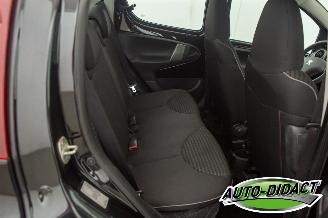 Peugeot 107 1.0 Airco Active picture 17