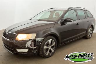 Schadeauto Skoda Octavia 1.6 TDI Navi Clima Greentec Ambition 2016/8