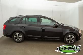 Skoda Octavia 1.6 TDI Navi Clima Greentec Ambition picture 36