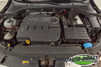 Skoda Octavia 1.6 TDI Navi Clima Greentec Ambition picture 31