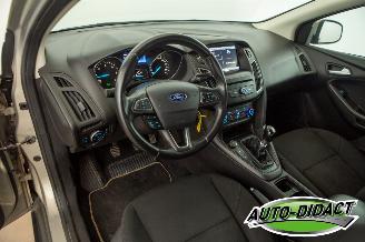 Ford Focus 1.5 TDCi 77.730 km Carpas Navi Airco Trend picture 25